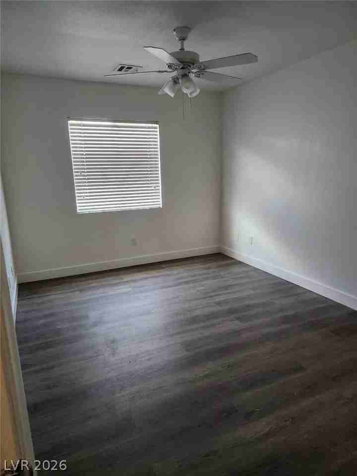 5150 Starter Ave - Photo 7 of 8