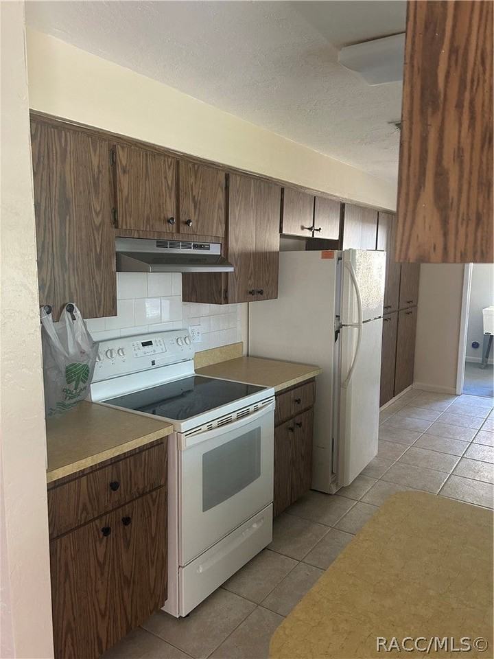 209 S Tyler St - Photo 3 of 23