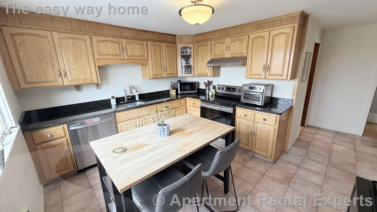 34 Preston Rd #2 - Photo 3 of 18