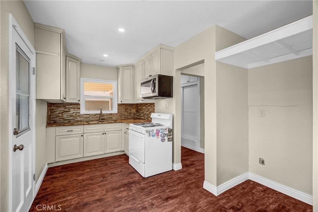 4281 E Jacinto Way - Photo 7 of 19