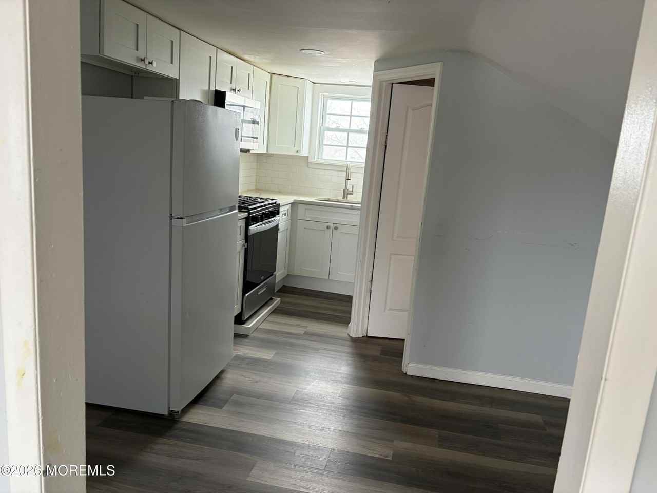 707 Florence Ave - Photo 3 of 8