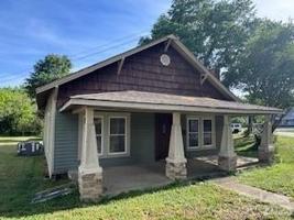 featured image of 661 S Grove St