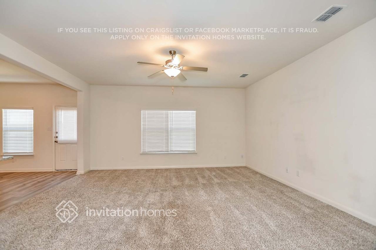 3032 Chico Dr - Photo 2 of 16