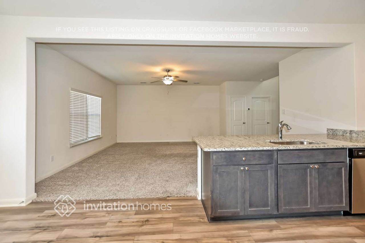 3032 Chico Dr - Photo 4 of 16