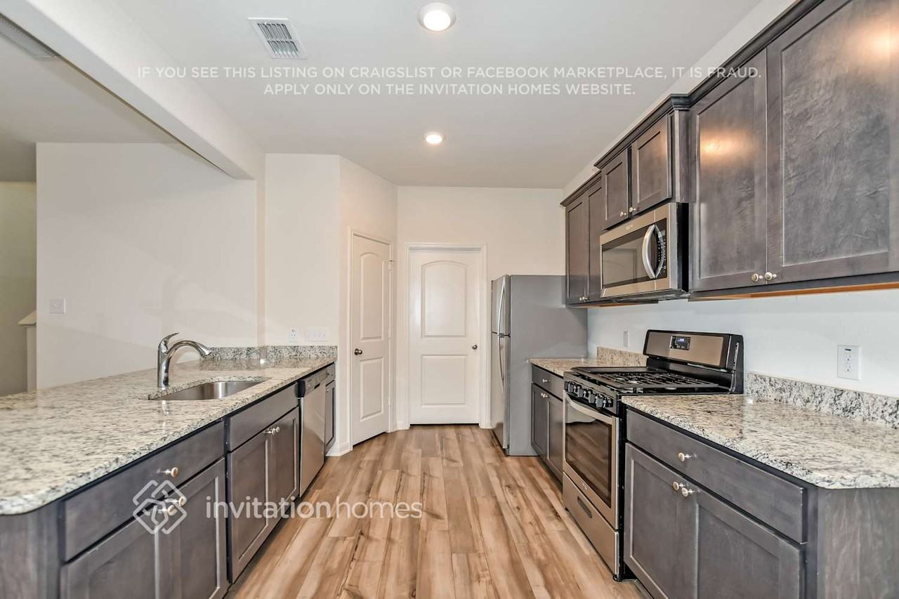 3032 Chico Dr - Photo 6 of 16