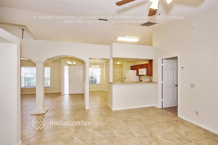 3197 Timucua Cir - Photo 4 of 17