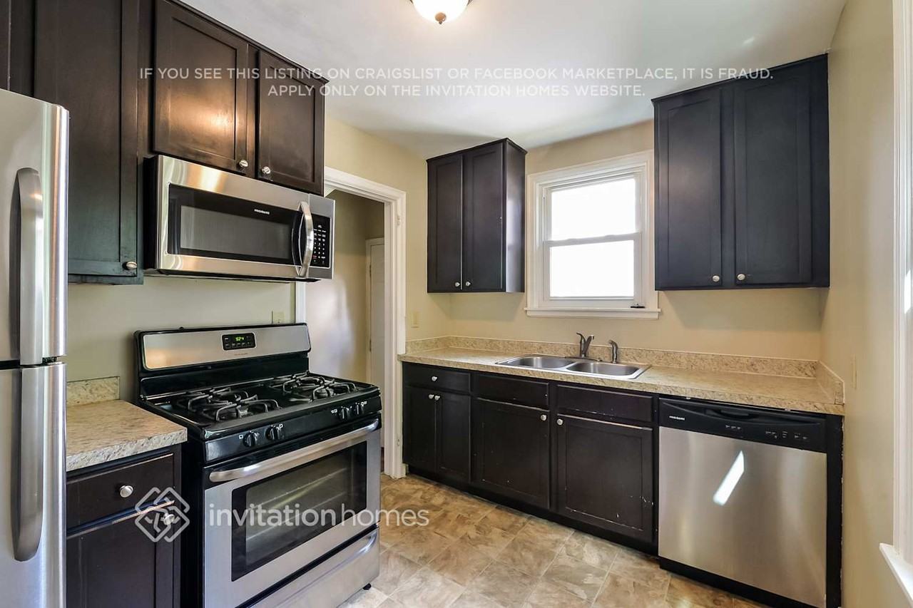 5724 24th Ave S - Photo 5 of 13
