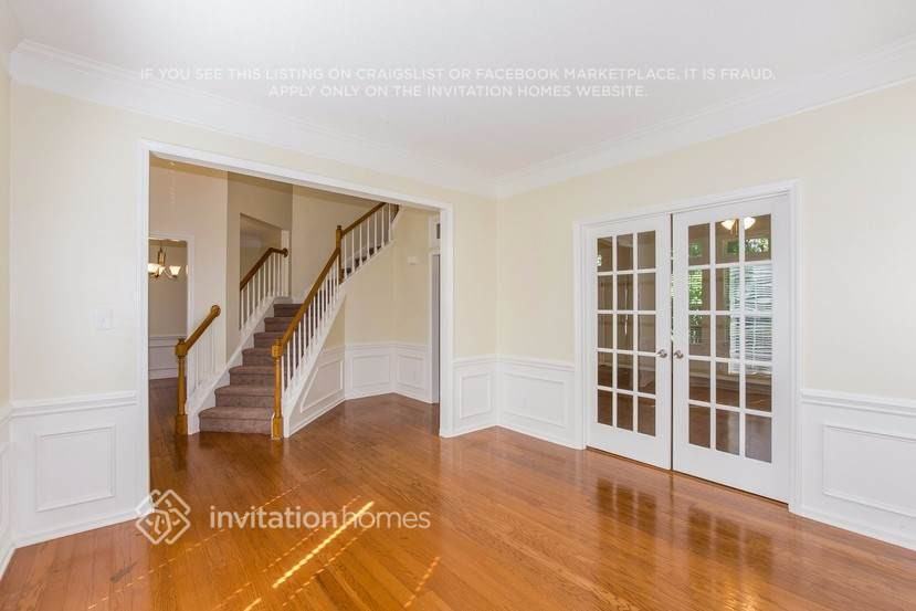 4817 Brownes Ferry Rd - Photo 4 of 27