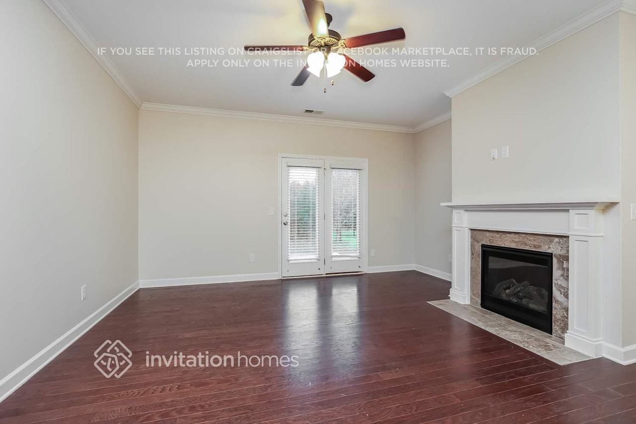 4051 Cannonsgate Ln - Photo 2 of 14