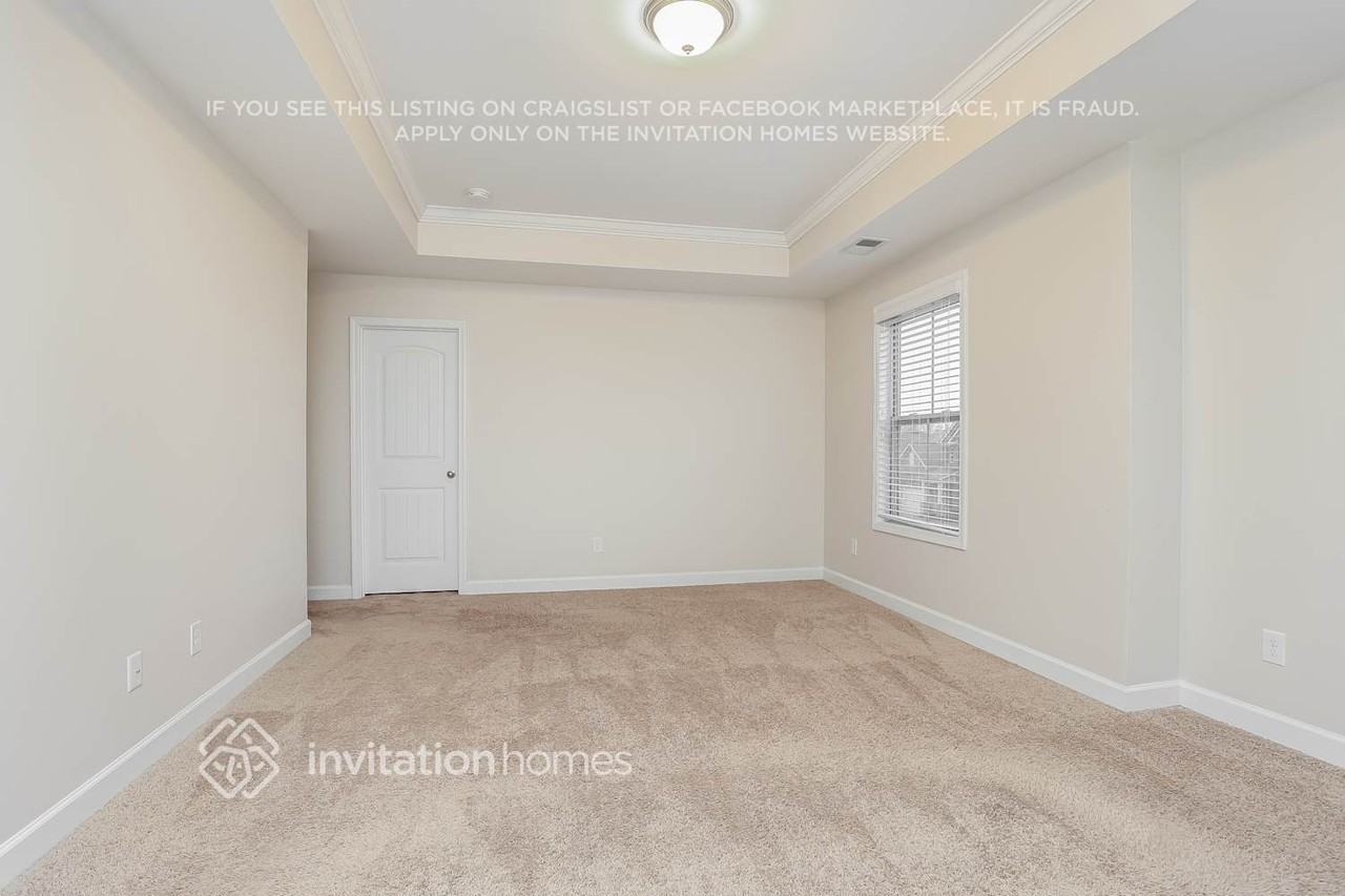 4051 Cannonsgate Ln - Photo 6 of 14