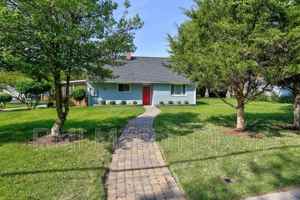 featured image of 330 Compton Ave