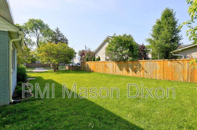 330 Compton Ave - Photo 5 of 42