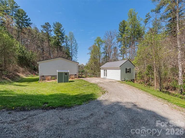 322 Stockton Branch Road - Photo 5 of 29