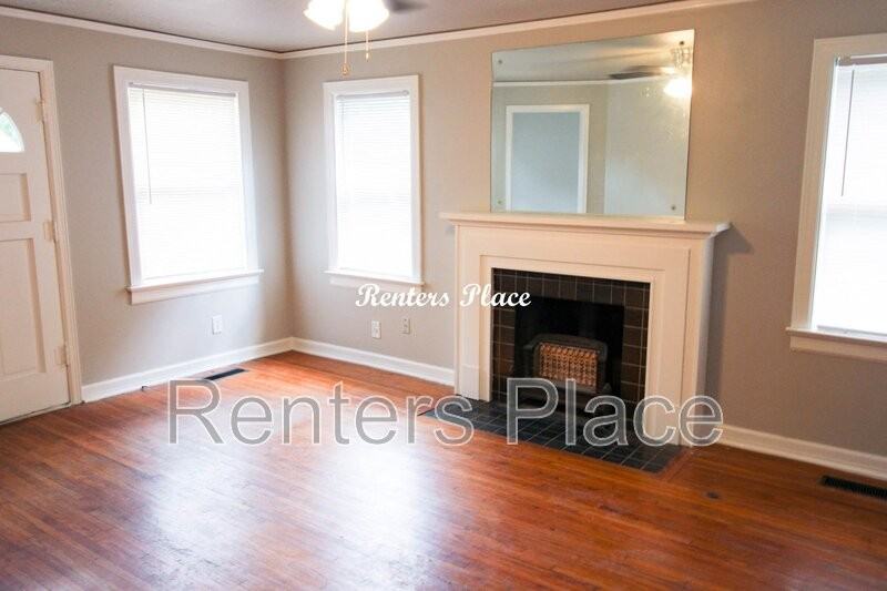 1424 S Marion Ave - Photo 3 of 9