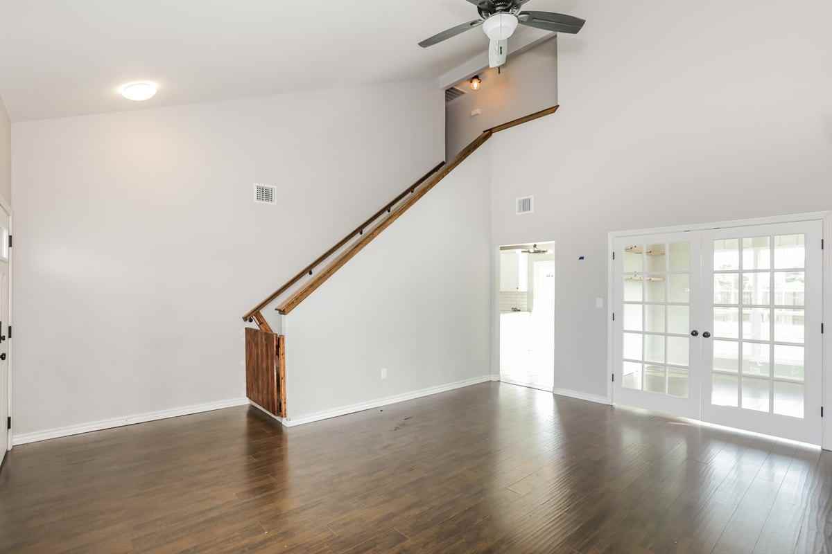 2016 Shane Ave - Photo 3 of 18
