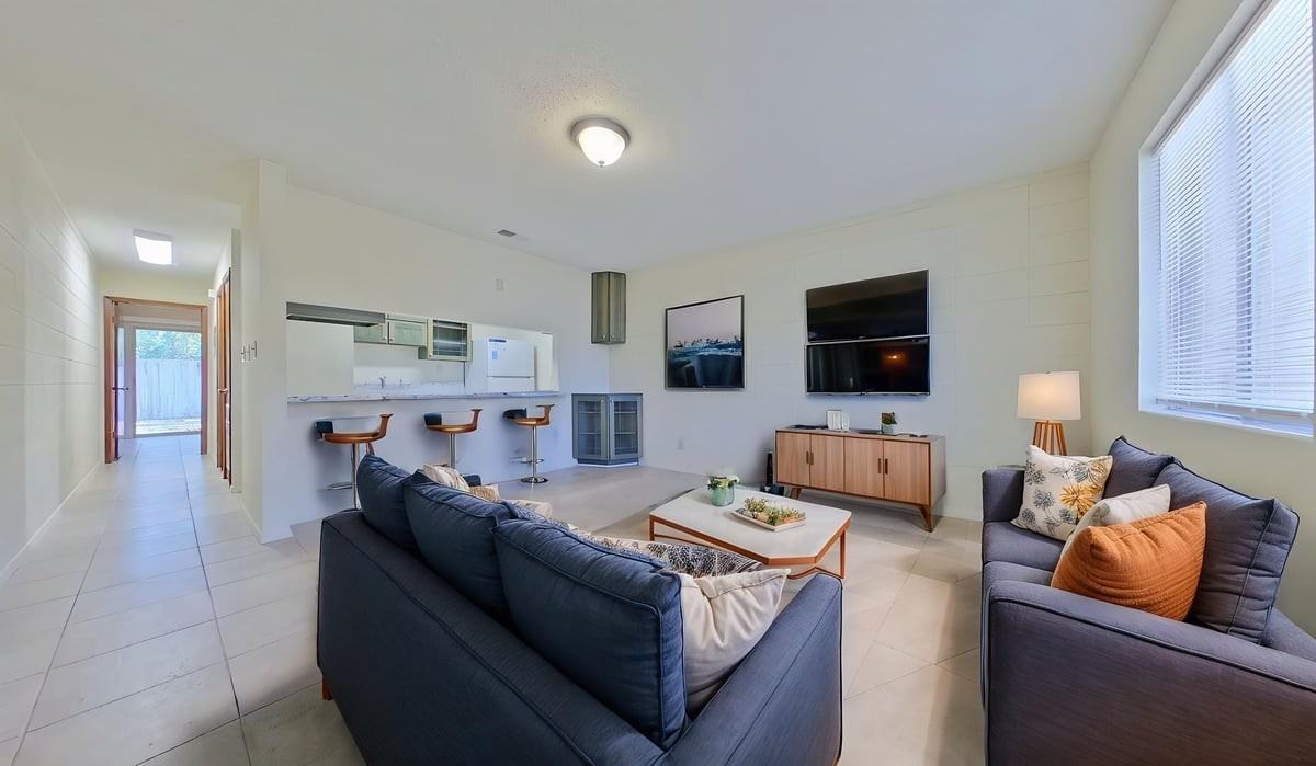 211 Tooke St #C - Photo 5 of 10