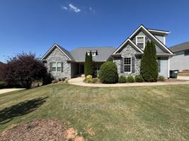 featured image of 100 Sawbriar Ct