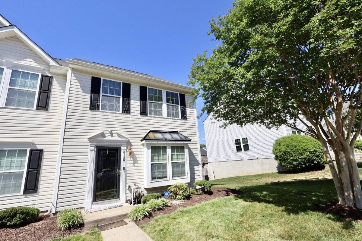 6120 Belgreen Ct - Photo 2 of 10