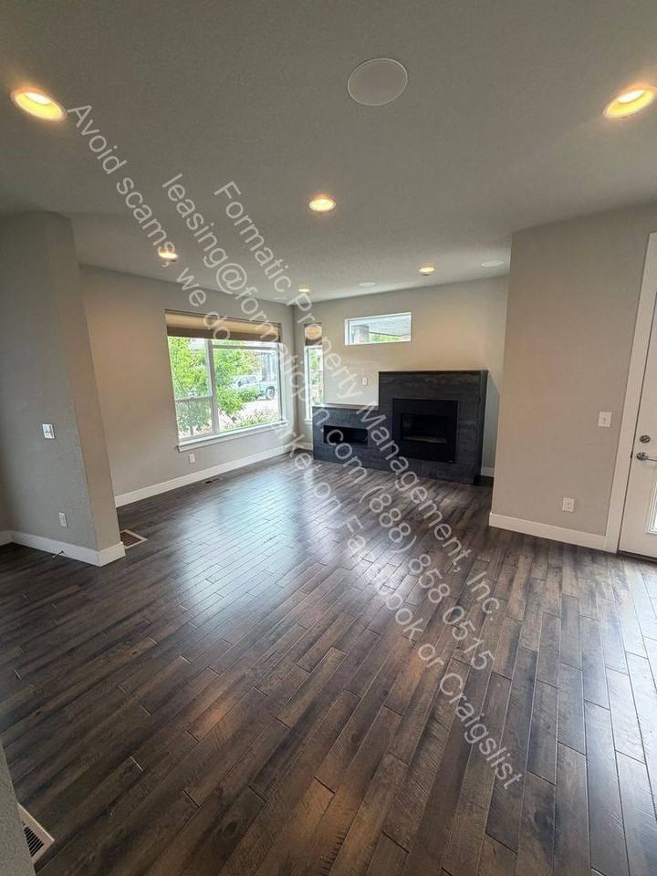 5966 Boston St - Photo 3 of 10