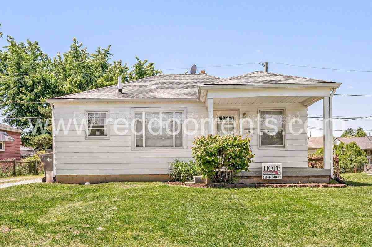 1742 N Whittier Pl - Photo 2 of 10