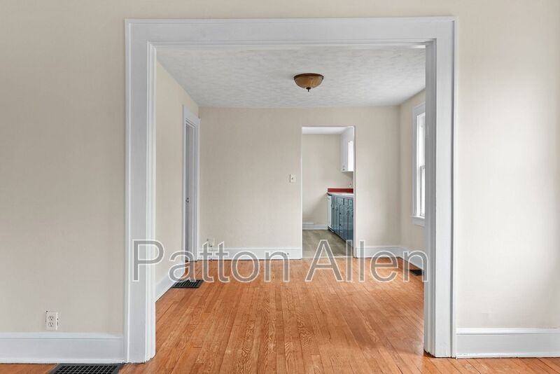 1 Grace Ave - Photo 7 of 32