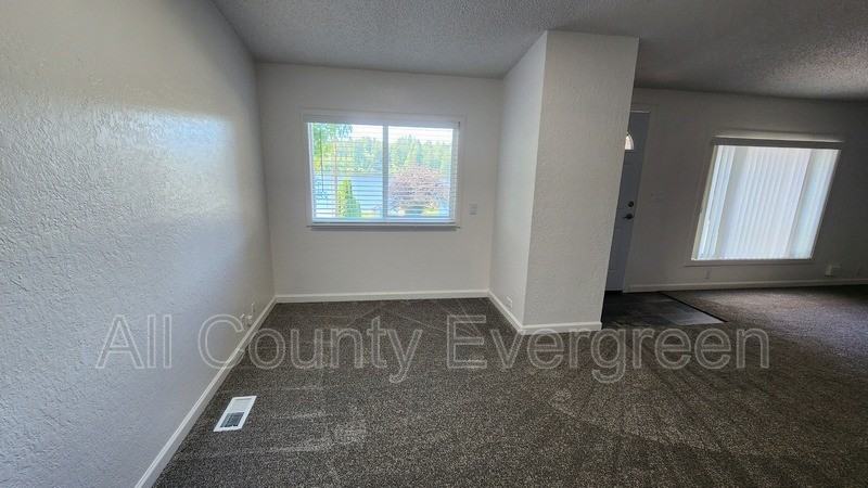33425 Benbow Dr E - Photo 4 of 25