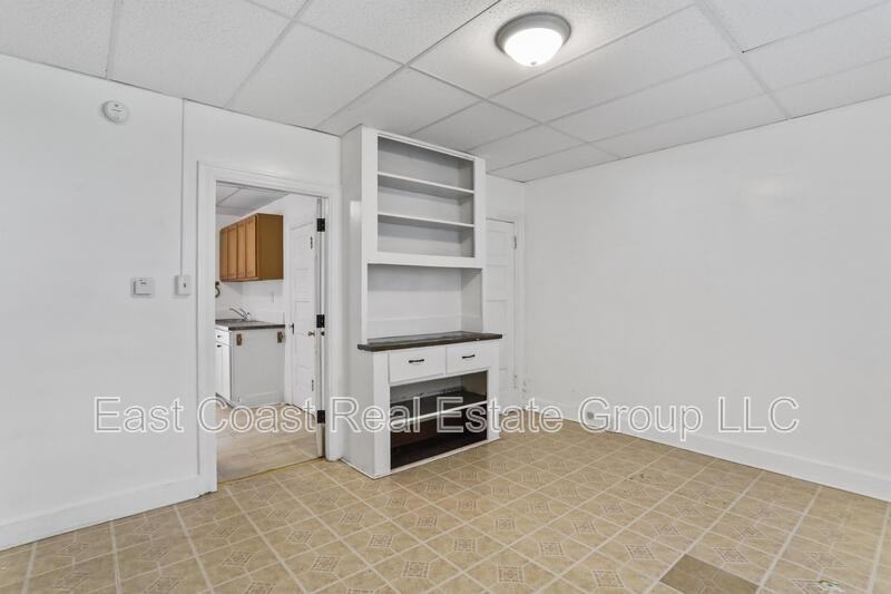 207 N Mulberry St #2 - Photo 4 of 17