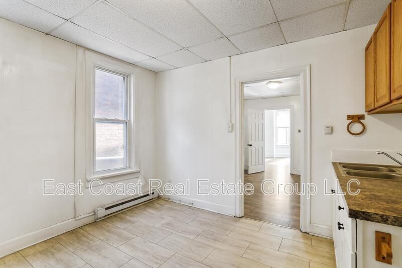 207 N Mulberry St #2 - Photo 7 of 17