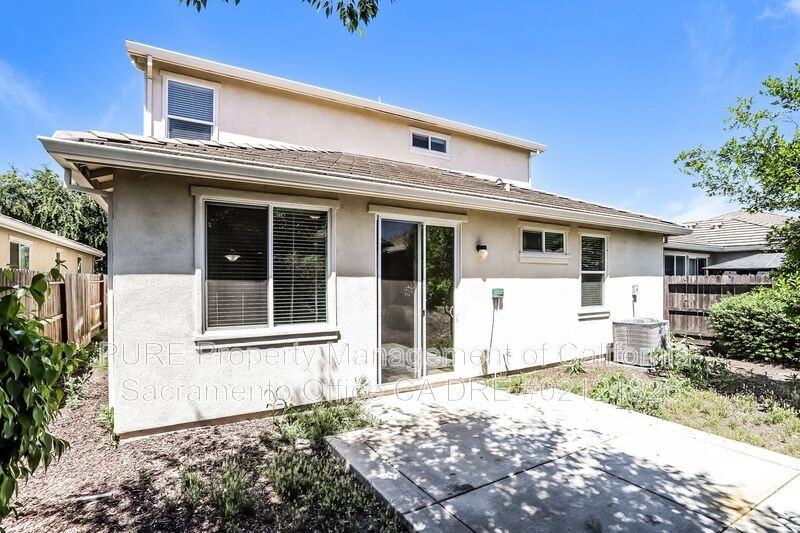 5564 Celebration St - Photo 2 of 19