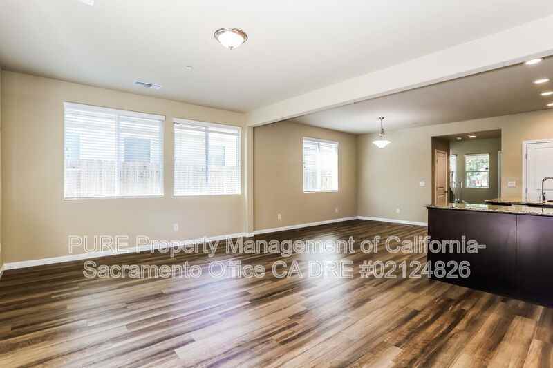 5564 Celebration St - Photo 6 of 19