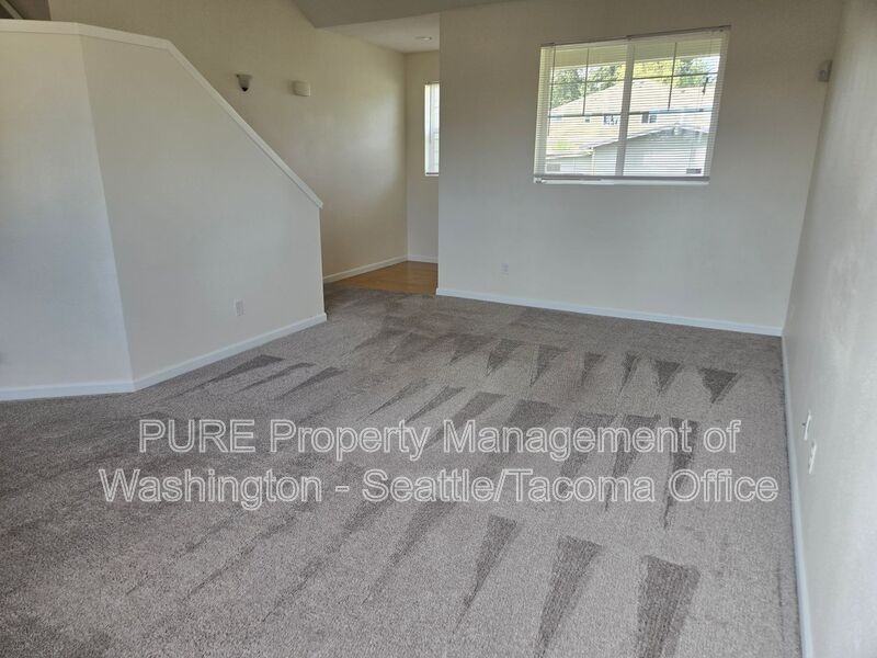 5027 Ne 5th Pl - Photo 5 of 35