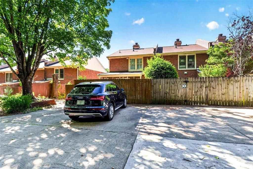 6117 Queen Anne Ct - Photo 3 of 29