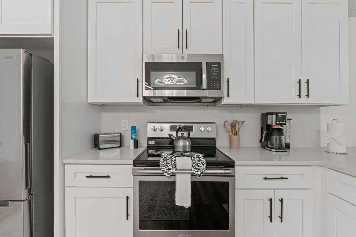 2658 Sam Houston Pl - Photo 3 of 18