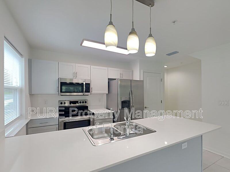 710 Nestreet #101 - Photo 5 of 28