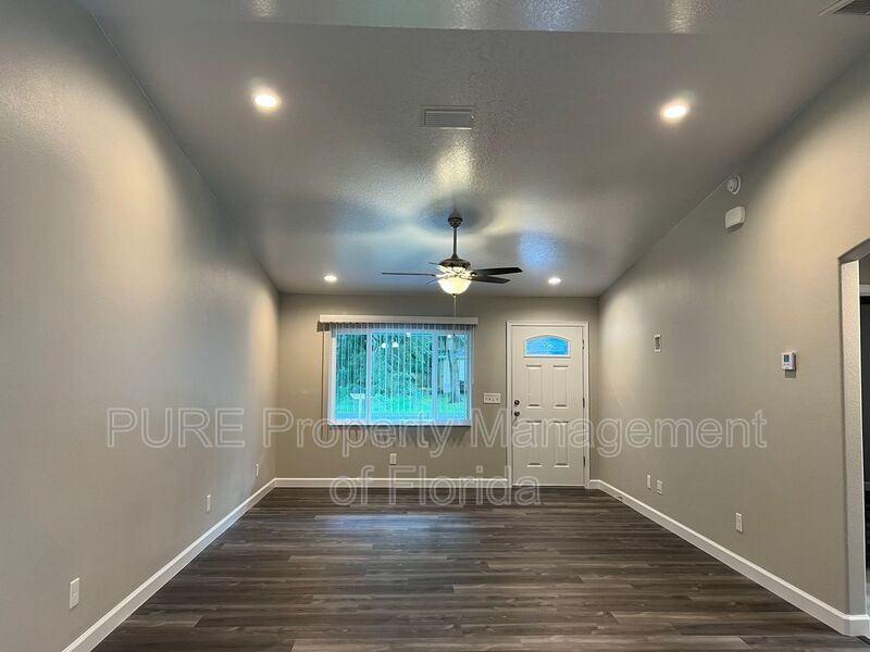 9018 N Mendoza Way - Photo 5 of 50
