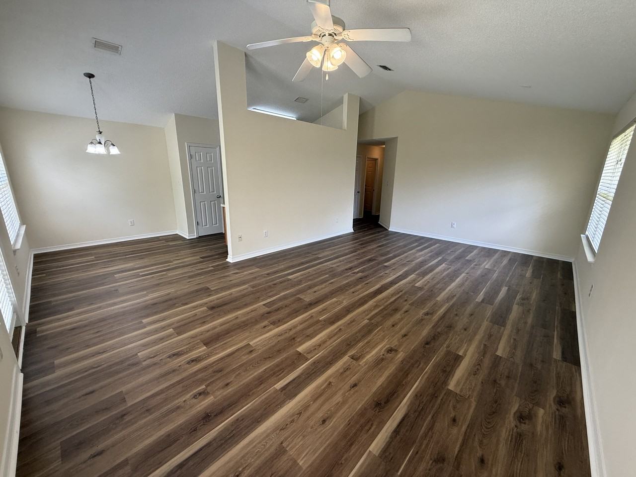 104 Kemper Ln - Photo 3 of 24