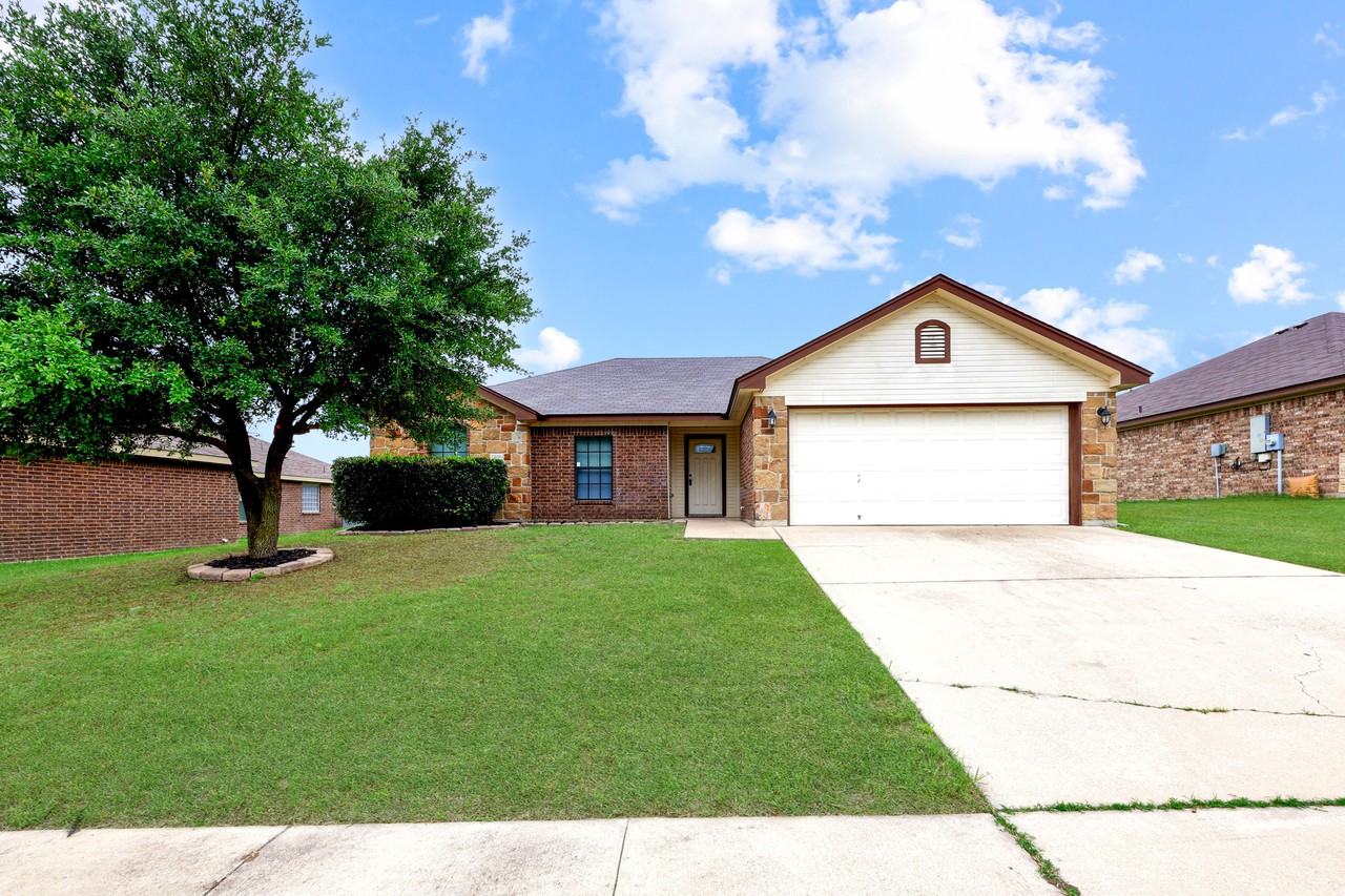 2506 Traditions Dr
