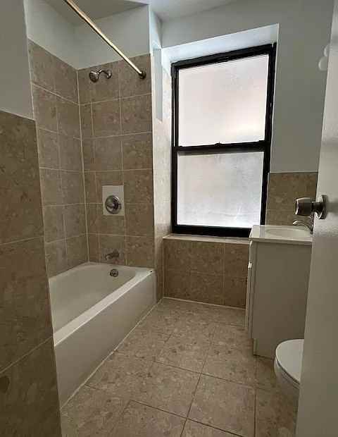 210 Thompson St #2EN - Photo 4 of 6