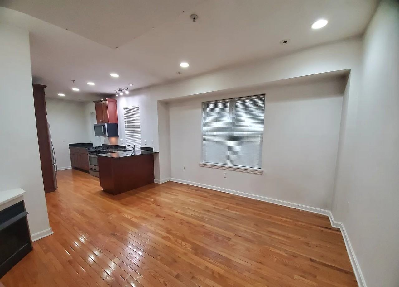 257 Pleasant St #3 - Photo 3 of 9