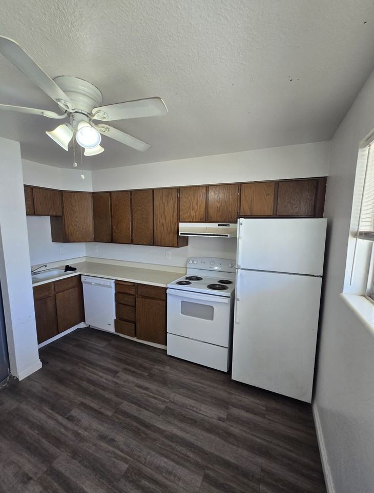 7436 W Mineside Dr - Photo 5 of 7