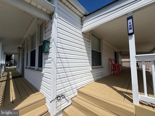 128 Water St - Photo 2 of 9