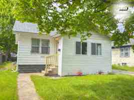 featured image of 2515 Bagley St