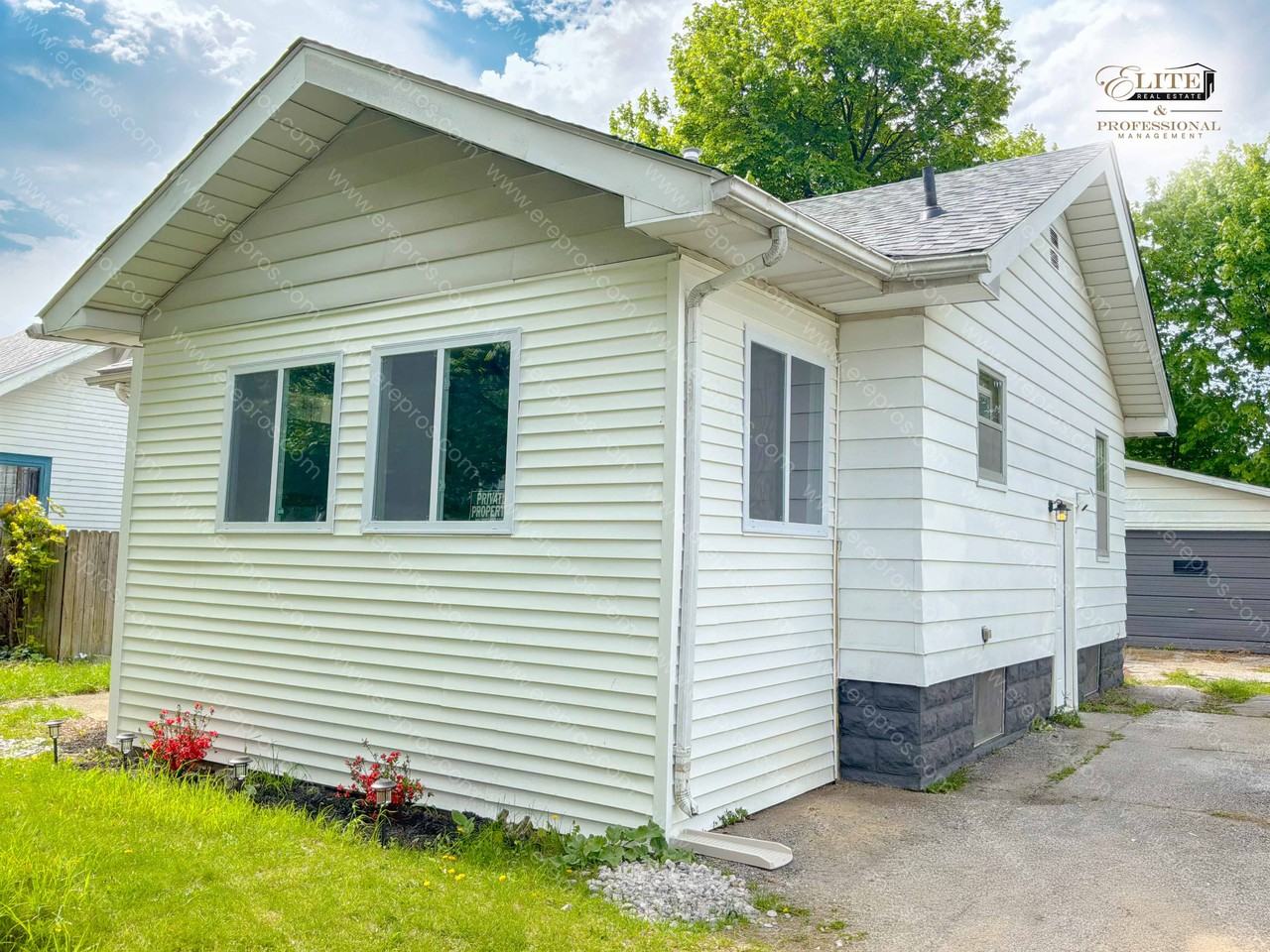 2515 Bagley St - Photo 2 of 28