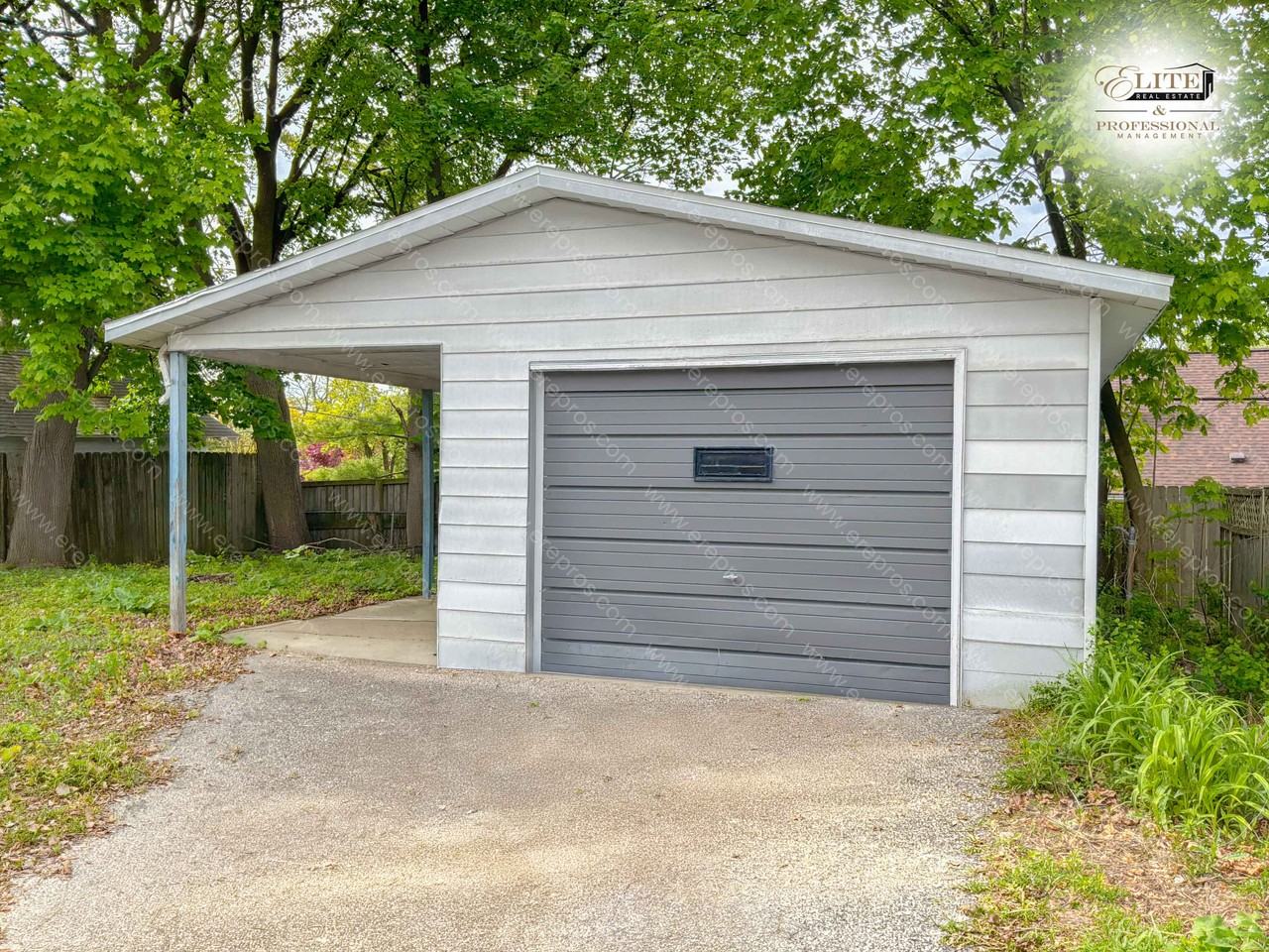 2515 Bagley St - Photo 3 of 28