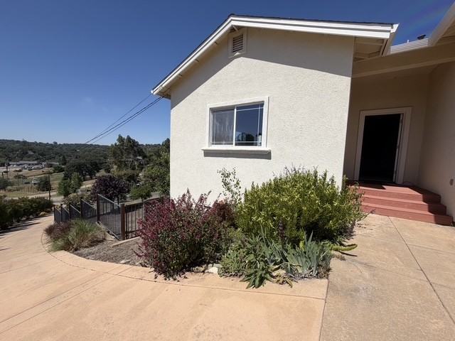 3583 Laurent Dr - Photo 2 of 15