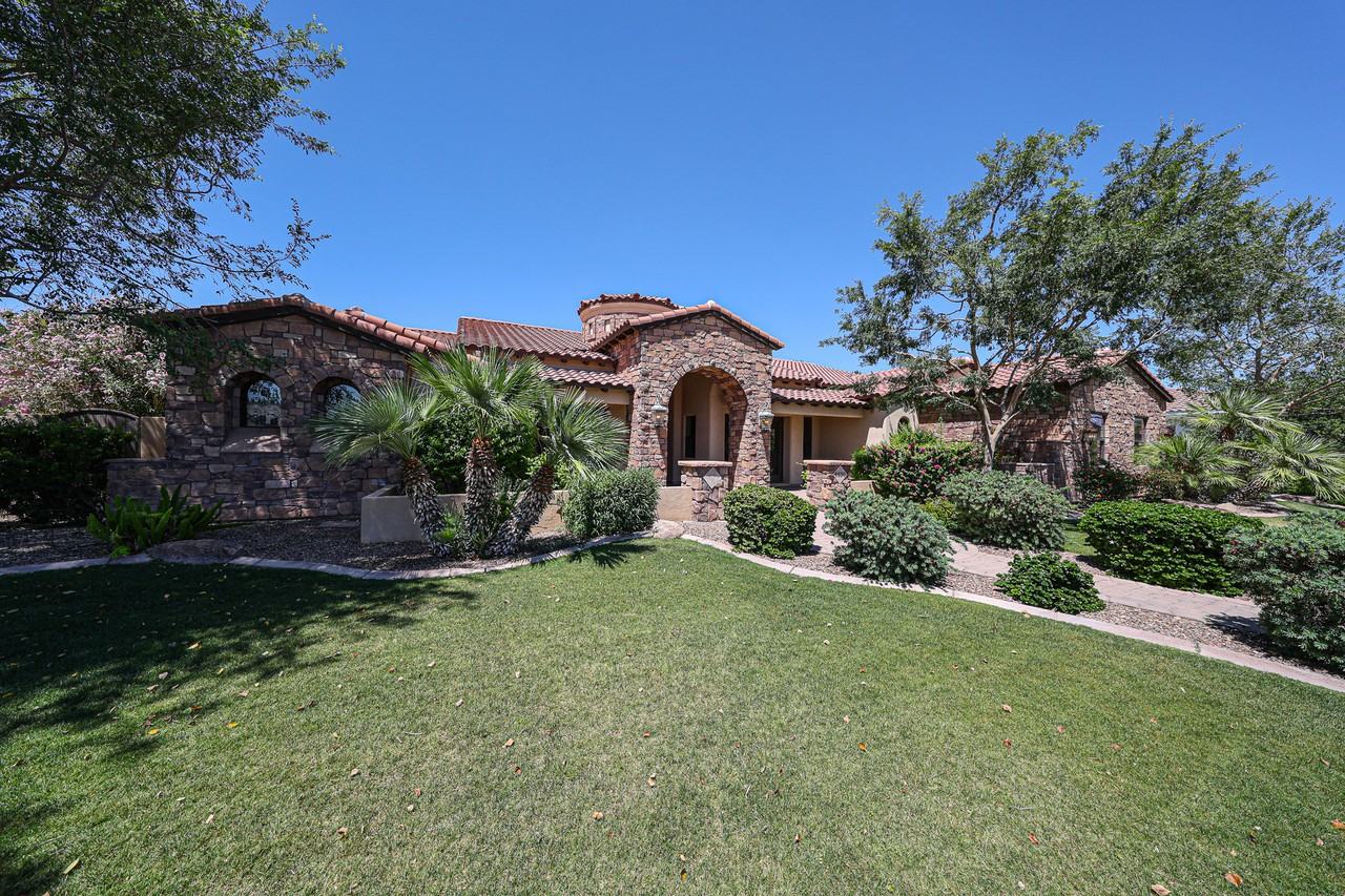 4430 E Gemini Pl - Photo 3 of 50