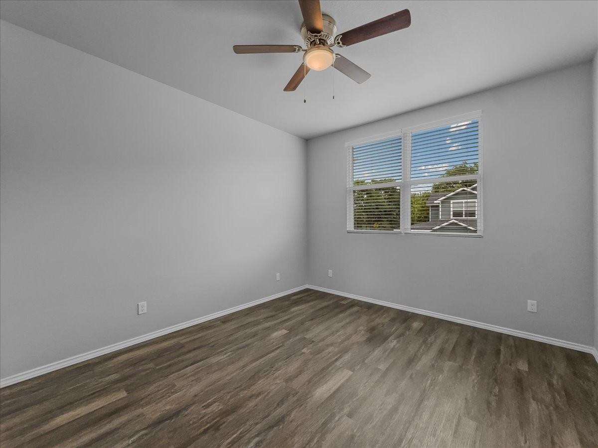 5 Bowling Ln #5 - Photo 7 of 22