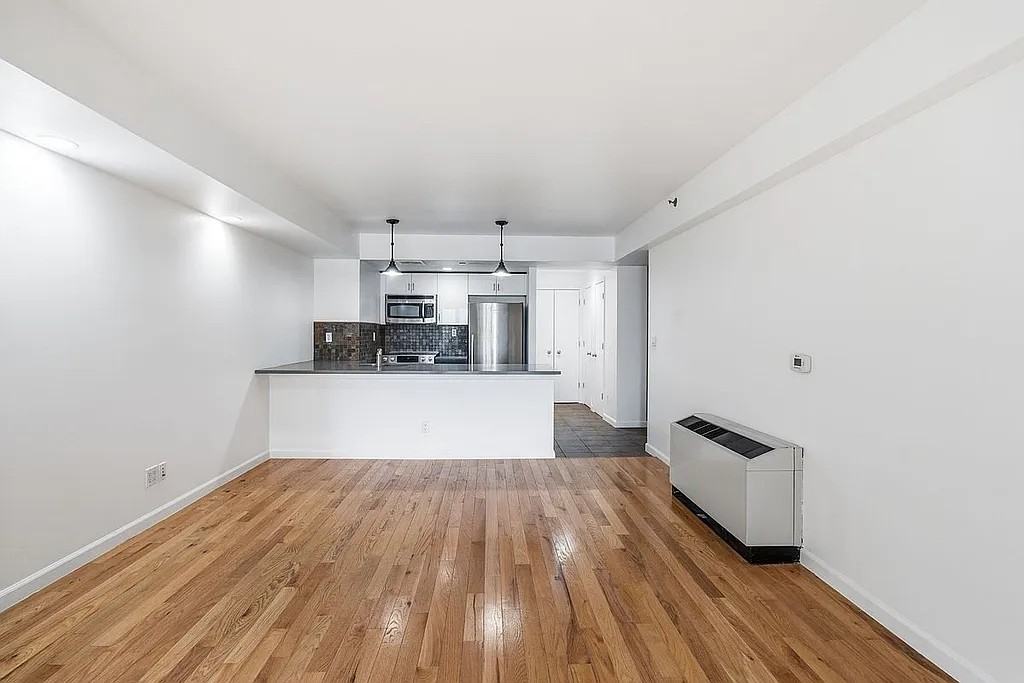 345 E 80th St - Photo 2 of 10
