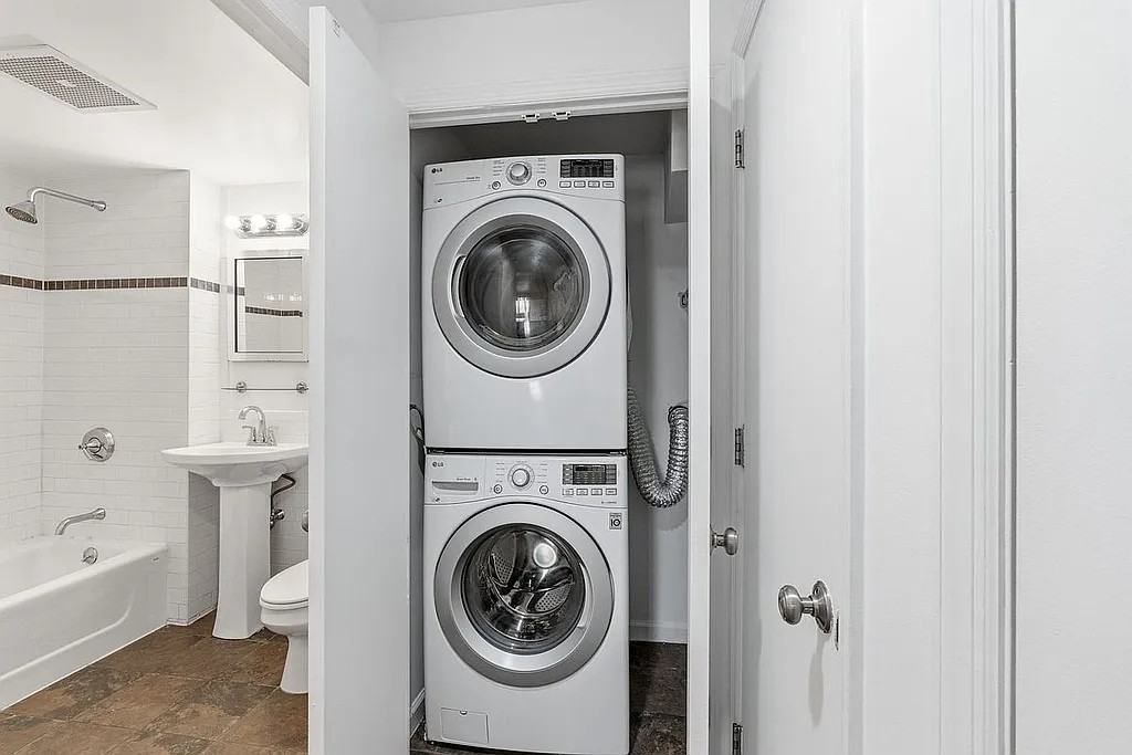 345 E 80th St - Photo 6 of 10