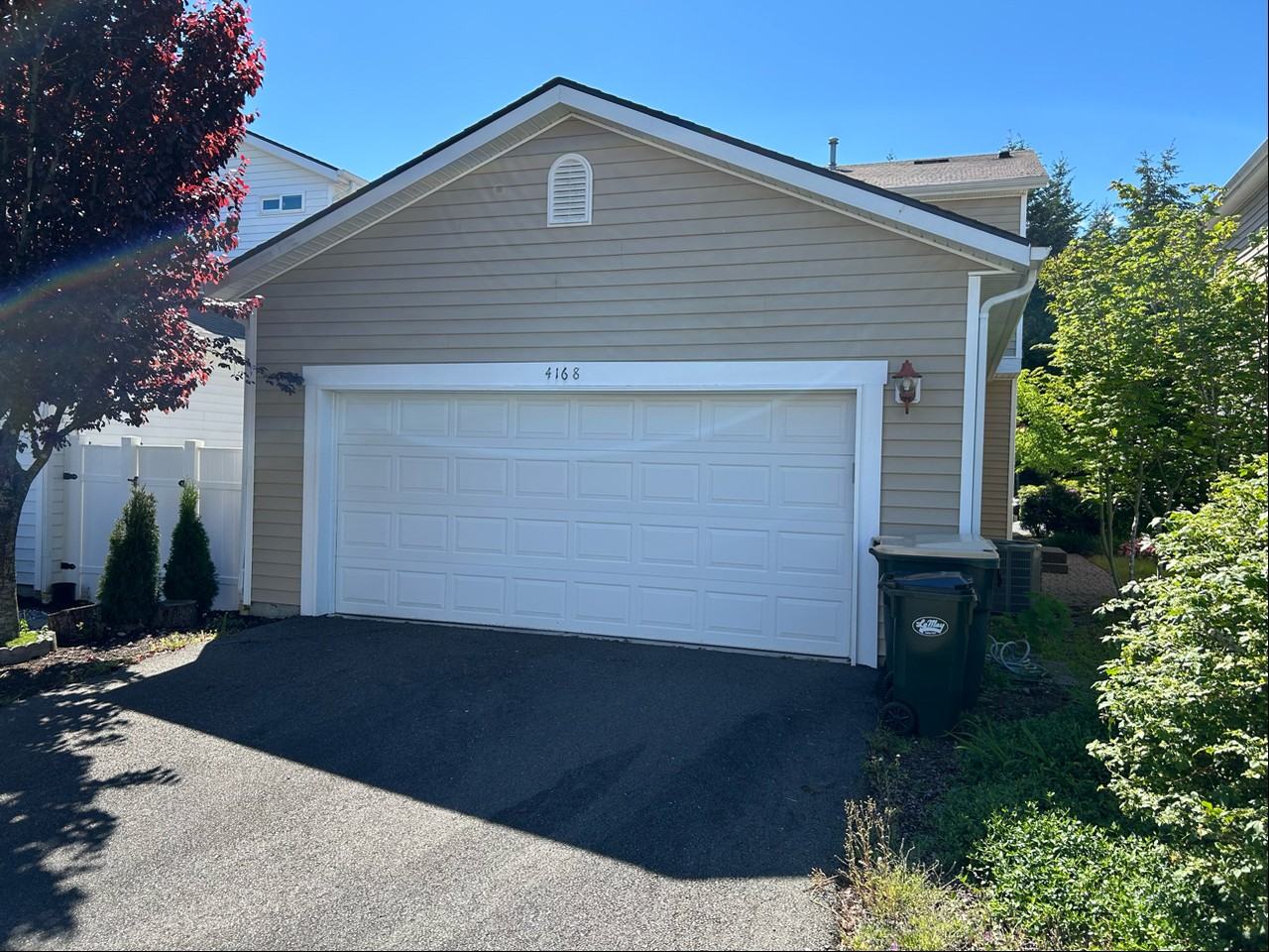 4168 Edgewater Blvd Ne - Photo 2 of 3